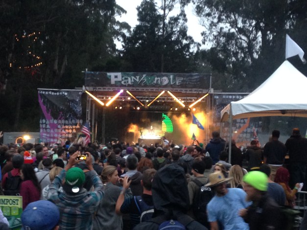 The view from the comfy hay bleachers. 